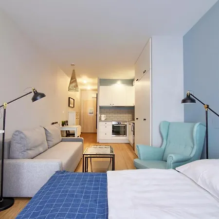 In - Potulicka 슈체친