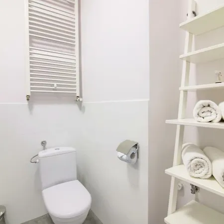 In - Potulicka Apartment *